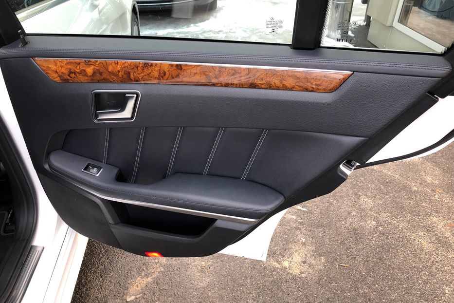 Продам Mercedes-Benz E-Class 400 ///AMG 4Matic 2015 года в Киеве