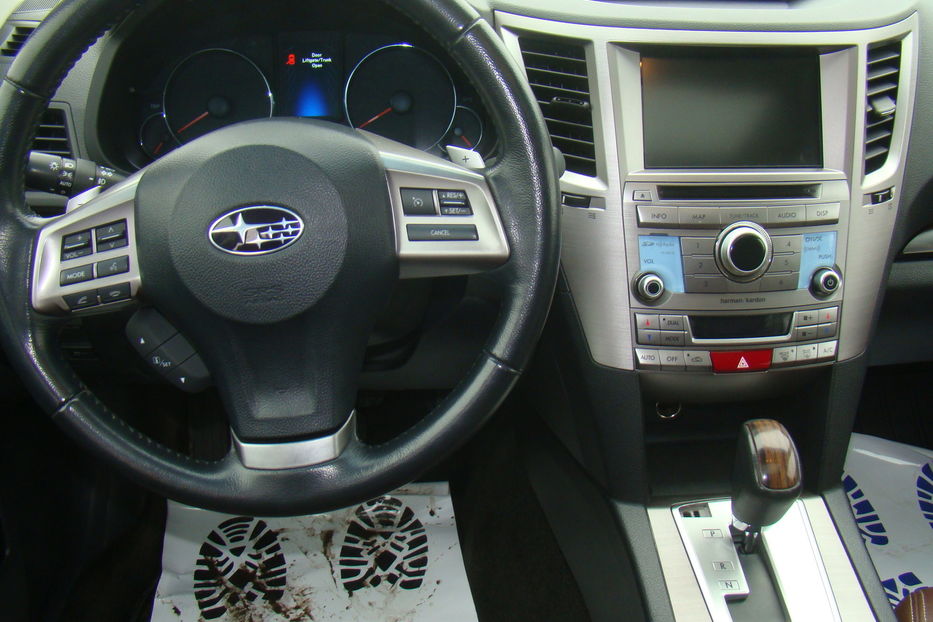 Продам Subaru Outback 2014 года в Одессе