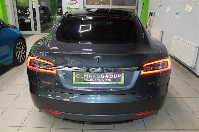 Продам Tesla Model S 70D 2016 года в Киеве