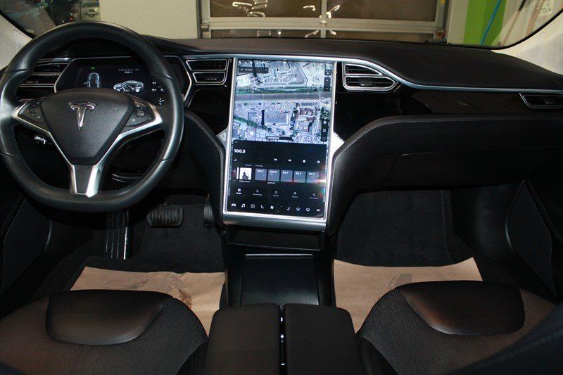 Продам Tesla Model S 70D 2016 года в Киеве