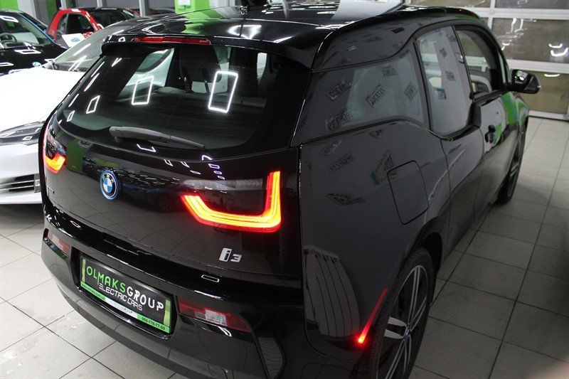 Продам BMW I3 MEGA, 33 kWt 2017 года в Киеве