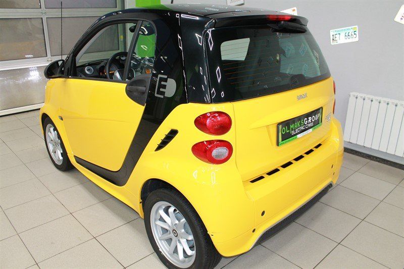 Продам Smart Fortwo ED, 17.6 kWt 2015 года в Киеве