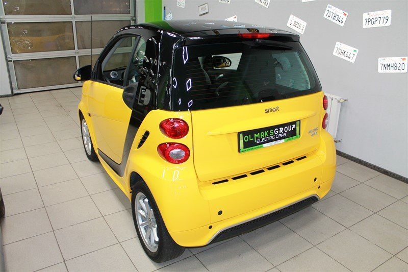 Продам Smart Fortwo ED, 17.6 kWt 2015 года в Киеве