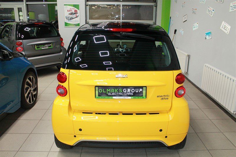 Продам Smart Fortwo ED, 17.6 kWt 2015 года в Киеве