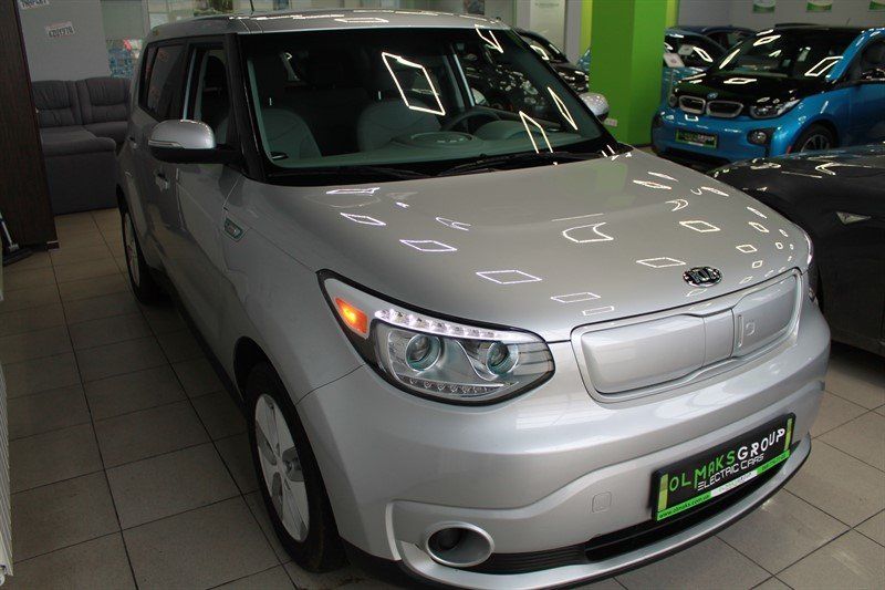 Продам Kia Soul EV, 27 kWt 2016 года в Киеве