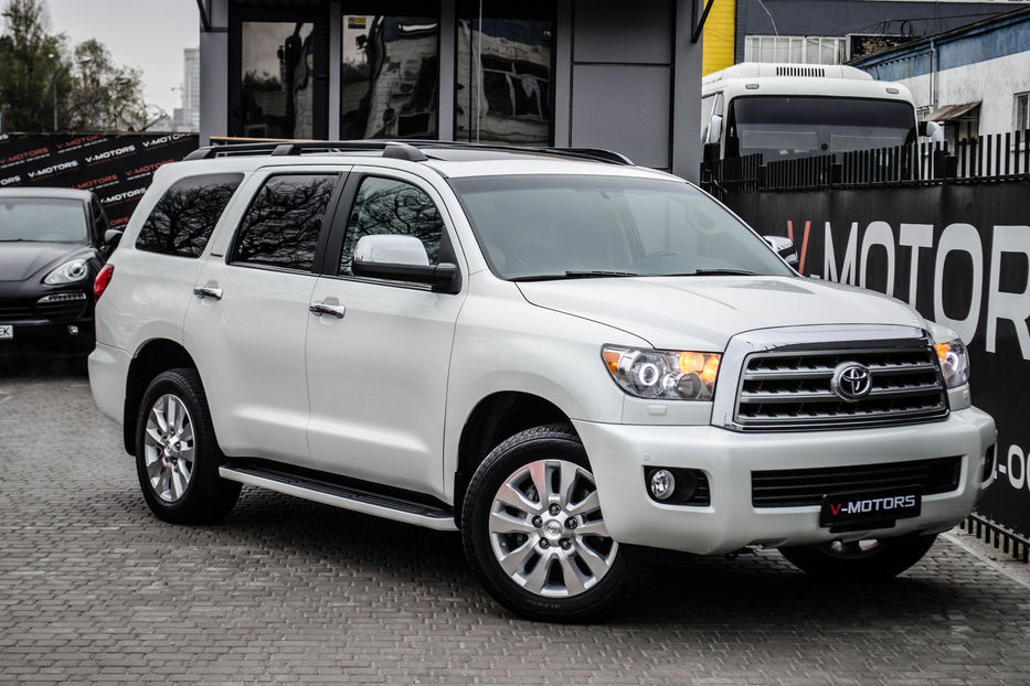 Продам Toyota Sequoia 5.7 Platinum 2013 года в Киеве