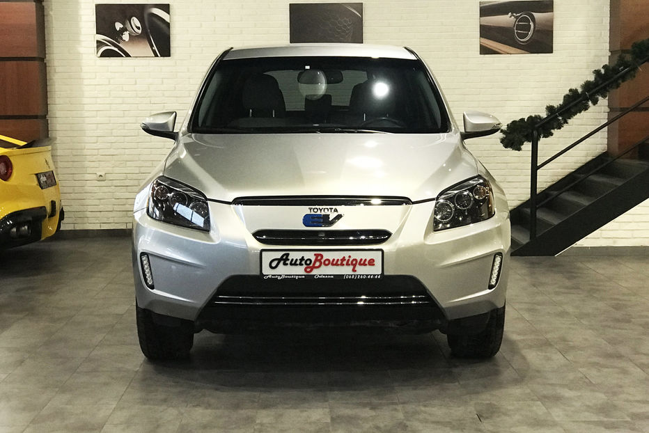 Продам Toyota Rav 4 EV 2012 года в Одессе