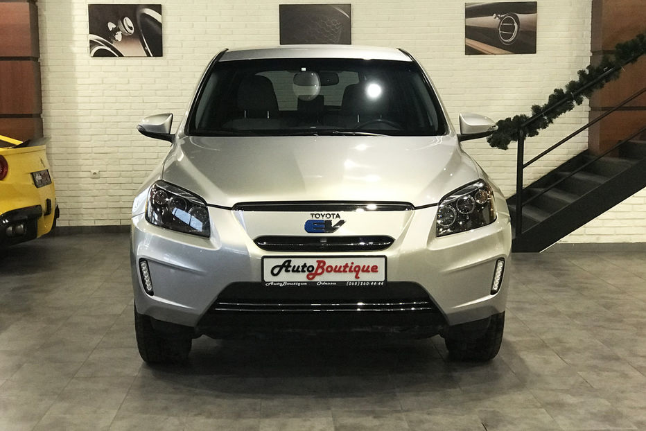 Продам Toyota Rav 4 EV 2012 года в Одессе