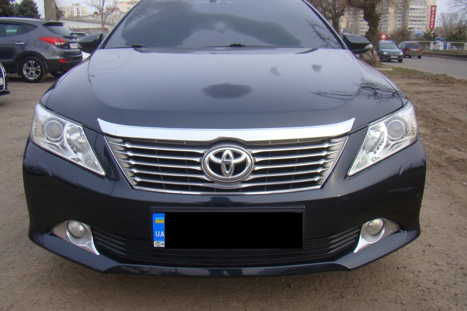 Продам Toyota Camry premium 2012 года в Одессе