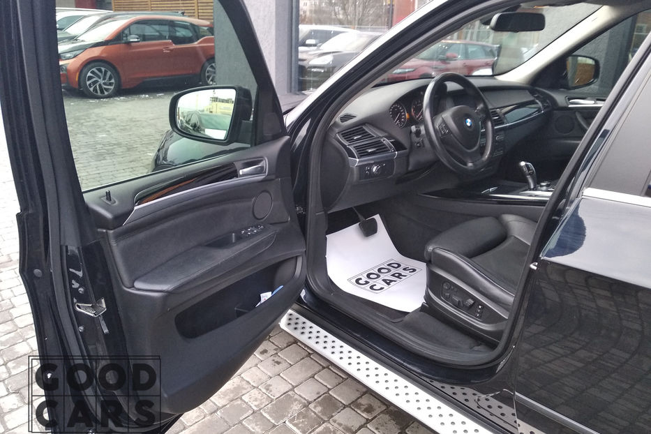 Продам BMW X5 2012 года в Одессе