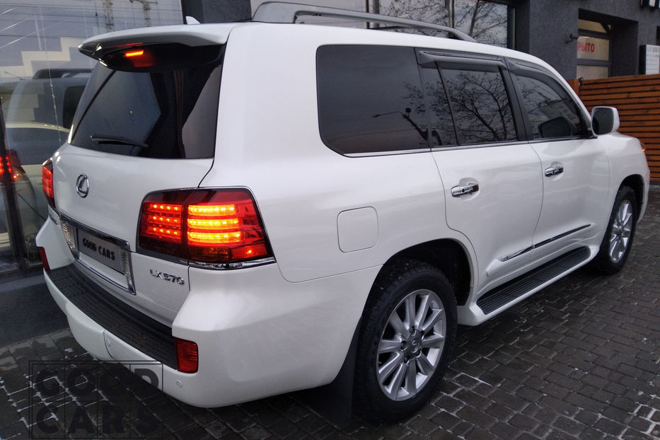 Lexus LX 570 2010 Р±РµР»С‹Р№