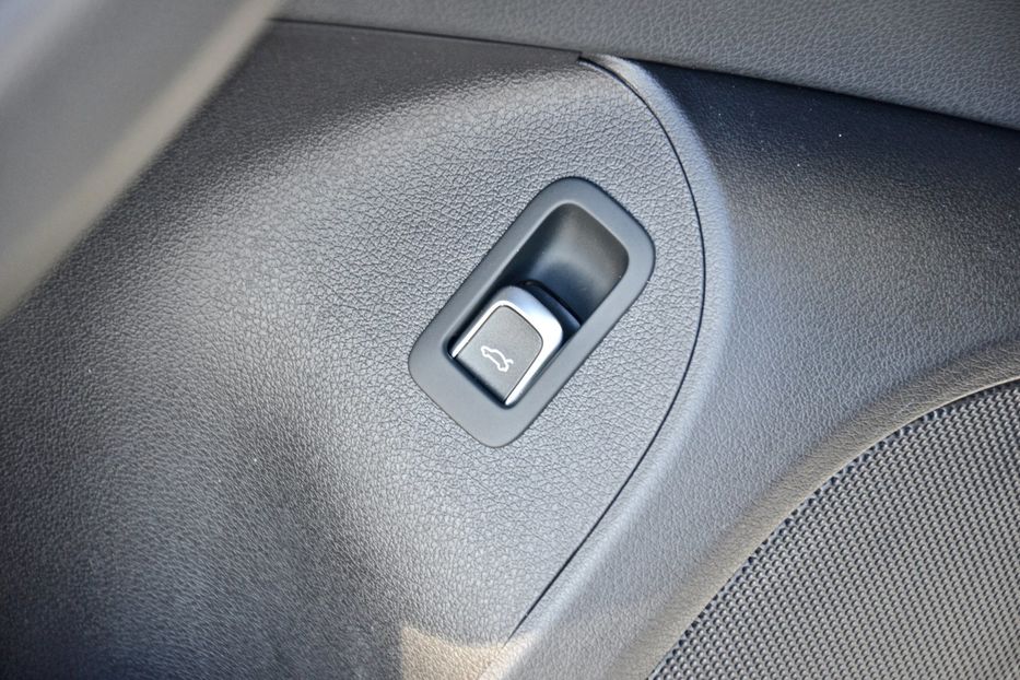 Продам Audi Q5 2013 года в Киеве