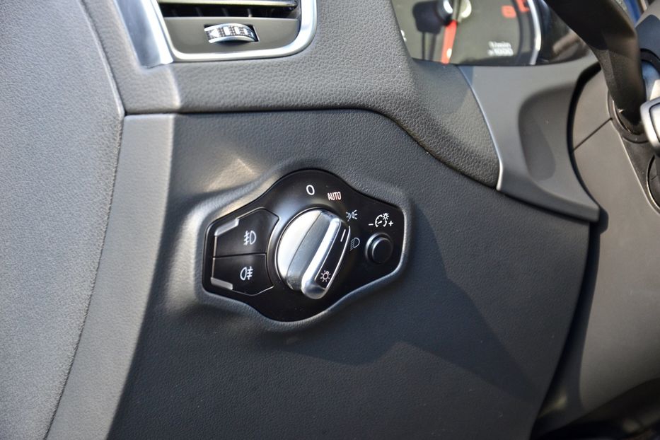 Продам Audi Q5 2013 года в Киеве