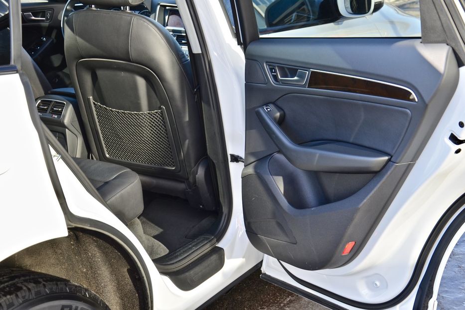 Продам Audi Q5 2013 года в Киеве