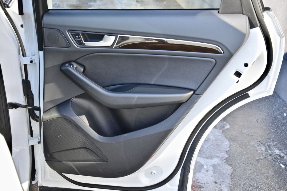 Продам Audi Q5 2013 года в Киеве