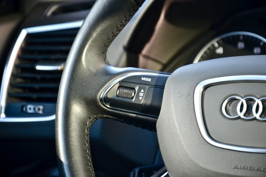 Продам Audi Q5 2013 года в Киеве