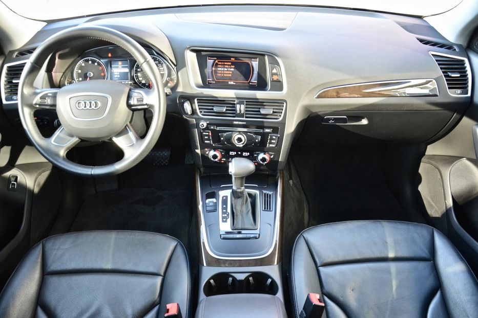 Продам Audi Q5 2013 года в Киеве