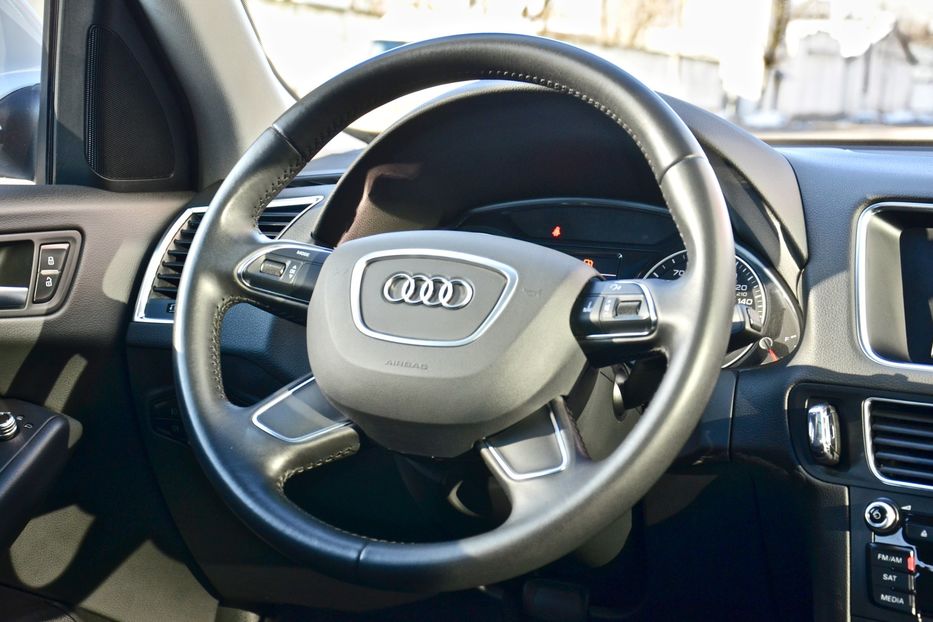 Продам Audi Q5 2013 года в Киеве