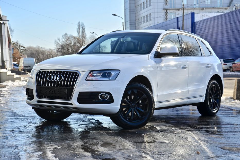 Продам Audi Q5 2013 года в Киеве