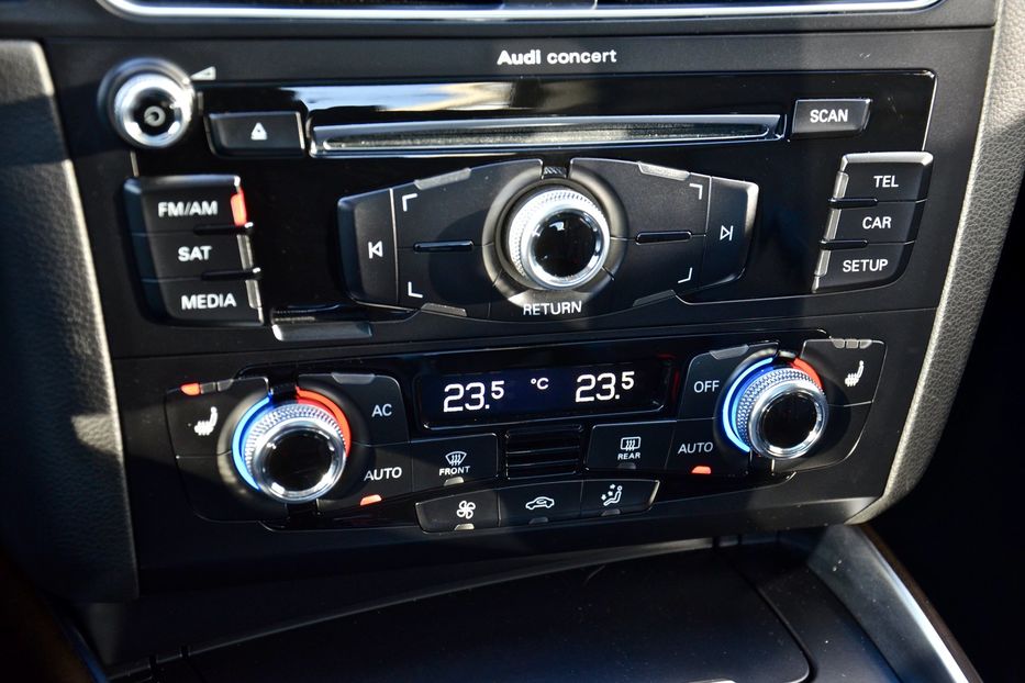 Продам Audi Q5 2013 года в Киеве