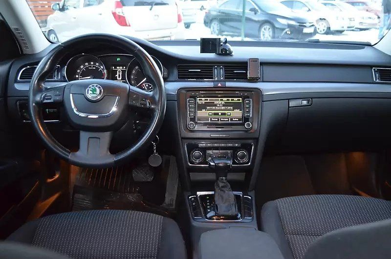 Продам Skoda Superb 2011 года в Киеве