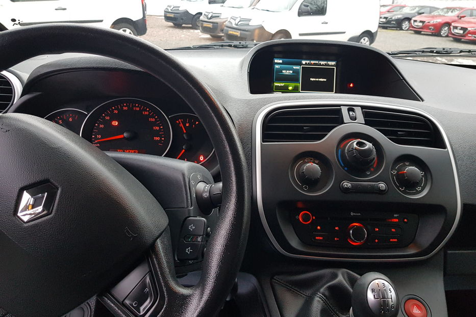 Продам Renault Kangoo груз. Maxi 81kW Navi AC 2015 года в Одессе