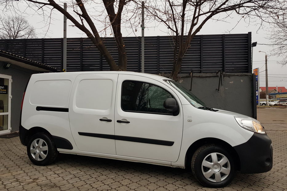 Продам Renault Kangoo груз. Maxi 81kW Navi AC 2015 года в Одессе