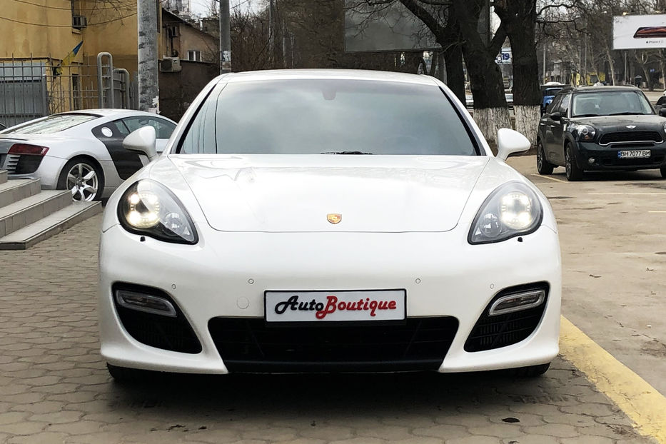 Продам Porsche Panamera Turbo 2011 года в Одессе