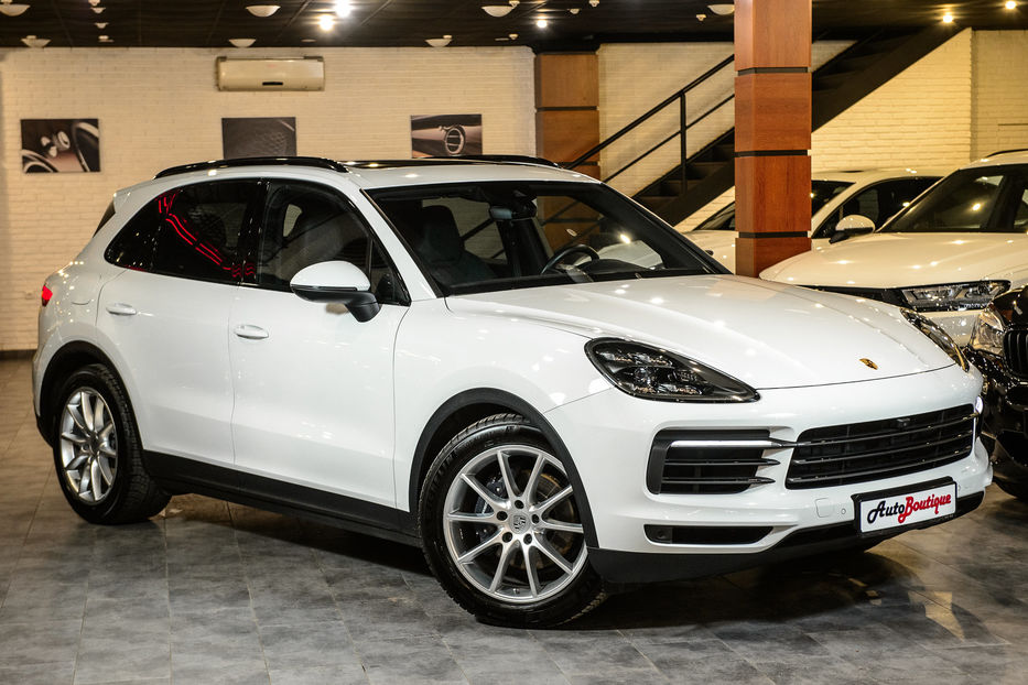 Продам Porsche Cayenne 2017 года в Одессе