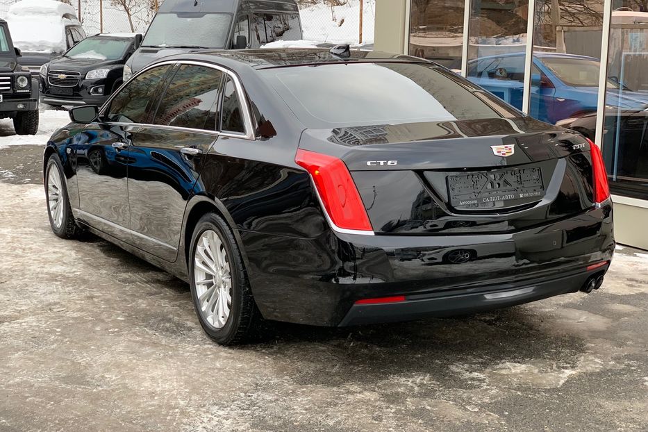 Продам Cadillac CT6 2,0Т 2016 года в Киеве