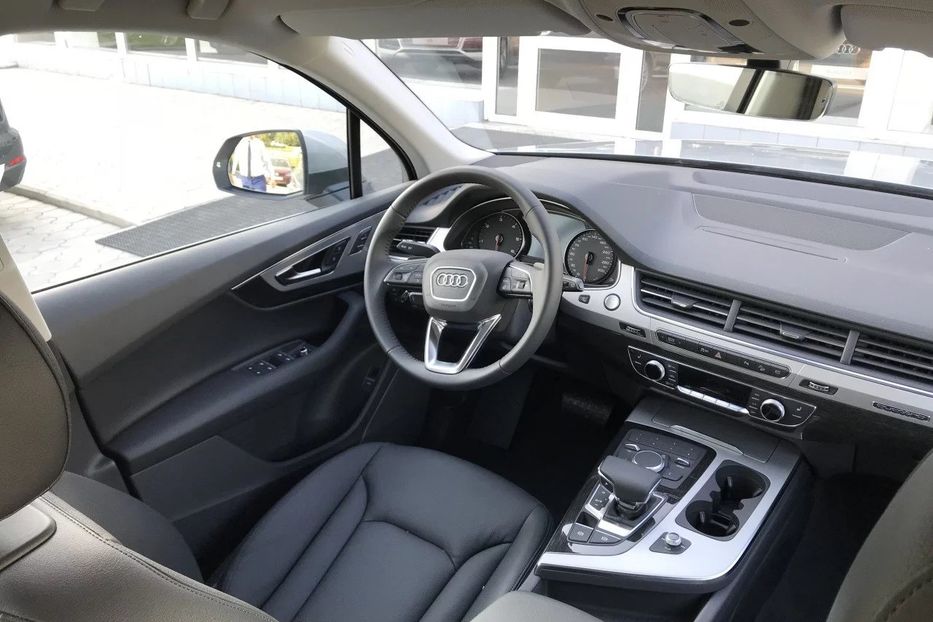 Продам Audi Q7  PREMIUM PLUS 2018 года в Черновцах