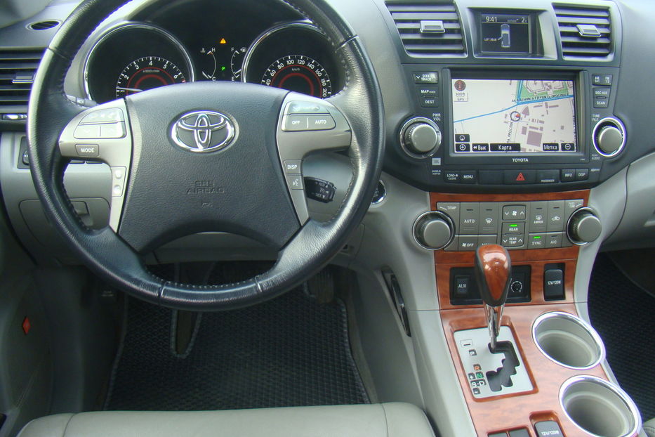 Продам Toyota Highlander 2009 года в Одессе