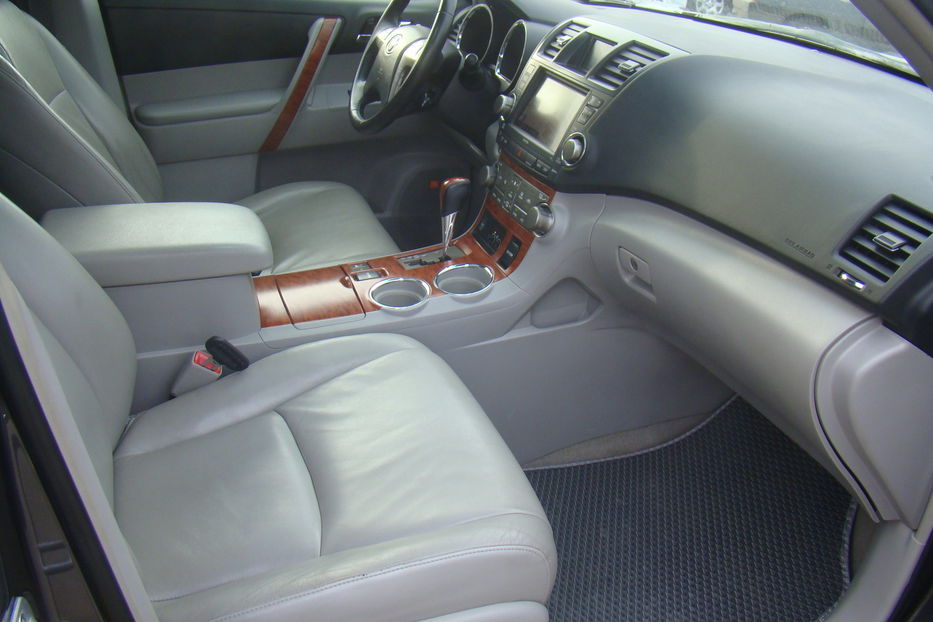 Продам Toyota Highlander 2009 года в Одессе