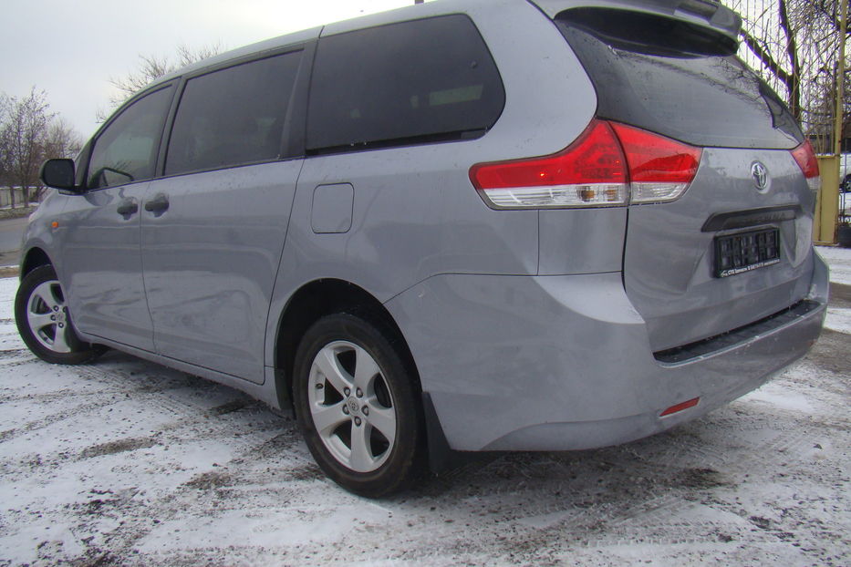 Продам Toyota Sienna 2012 года в Одессе