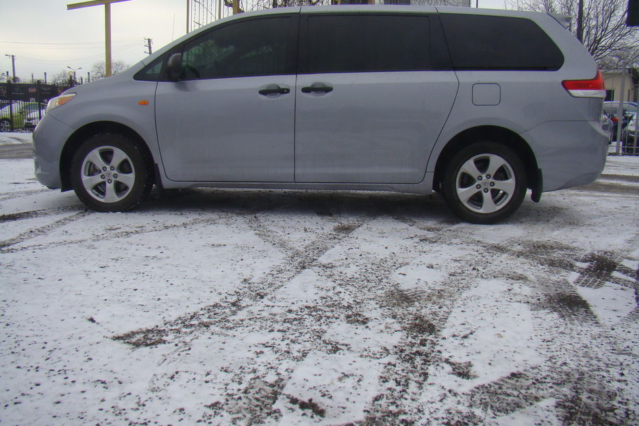 Продам Toyota Sienna 2012 года в Одессе