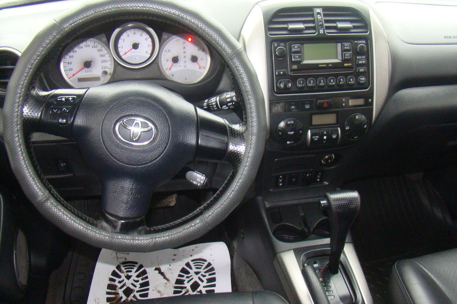 Продам Toyota Rav 4 2005 года в Одессе