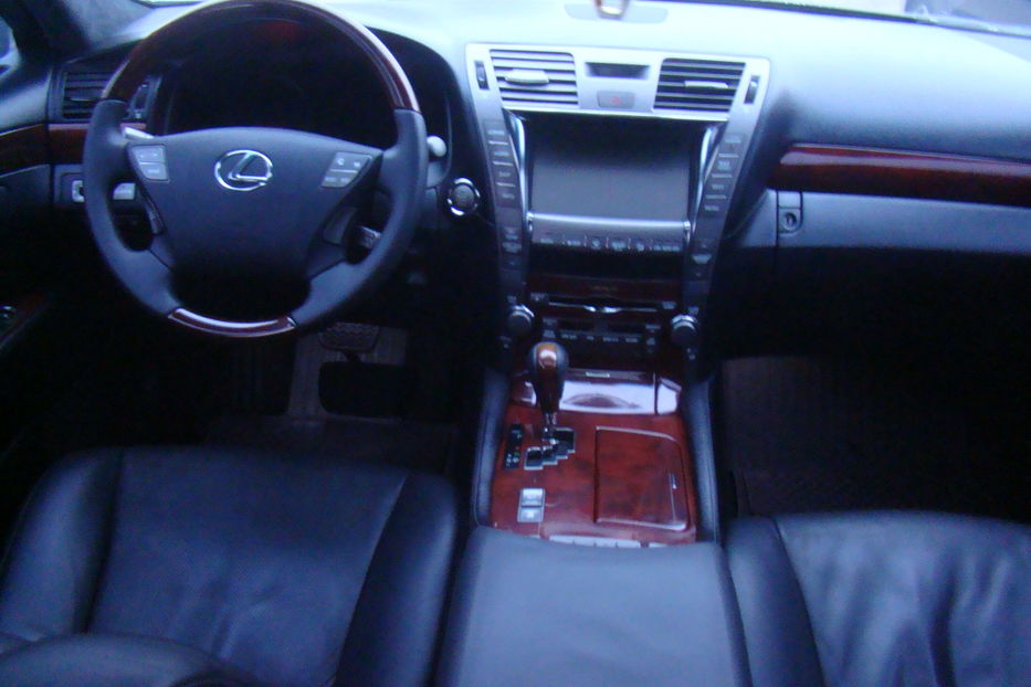 Продам Lexus LS 460 2008 года в Одессе