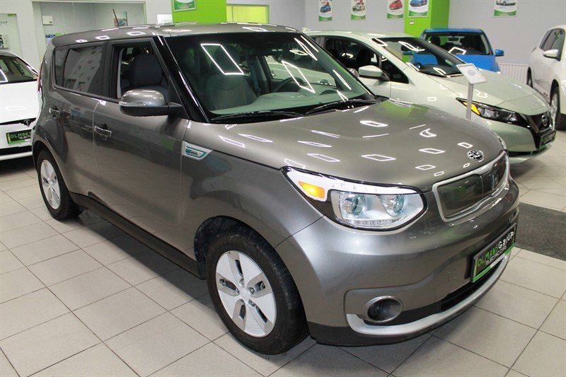 Продам Kia Soul EV , 27 kWt 2016 года в Киеве