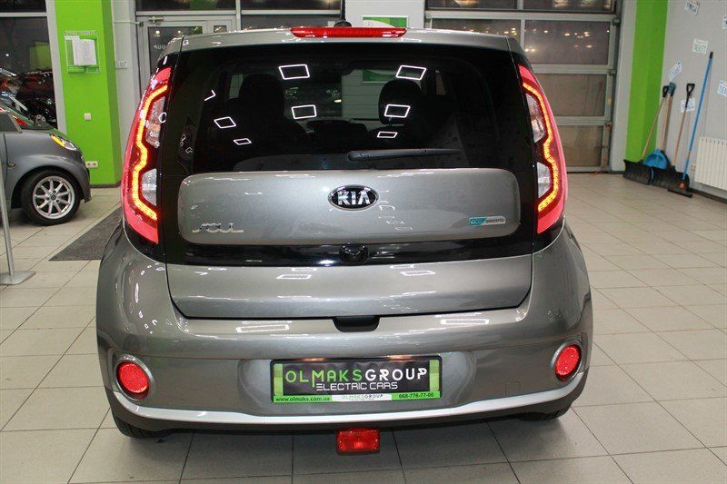 Продам Kia Soul EV , 27 kWt 2016 года в Киеве