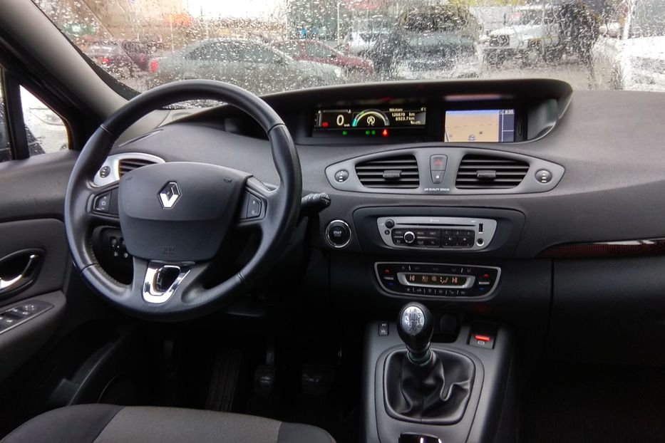 Продам Renault Grand Scenic 7 мест 2013 года в Николаеве