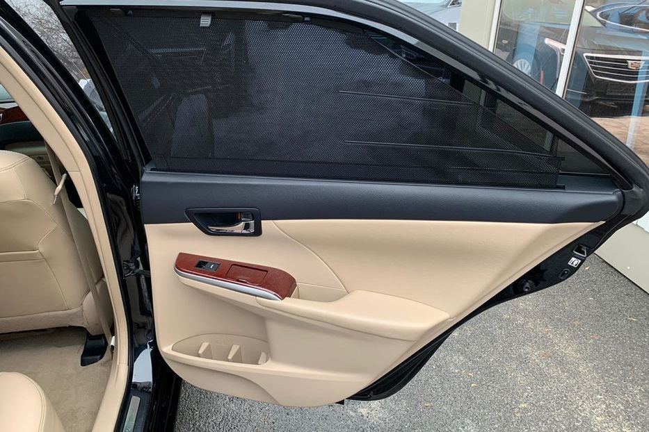 Продам Toyota Camry V6 3.5 2012 года в Киеве
