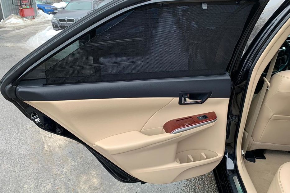 Продам Toyota Camry V6 3.5 2012 года в Киеве