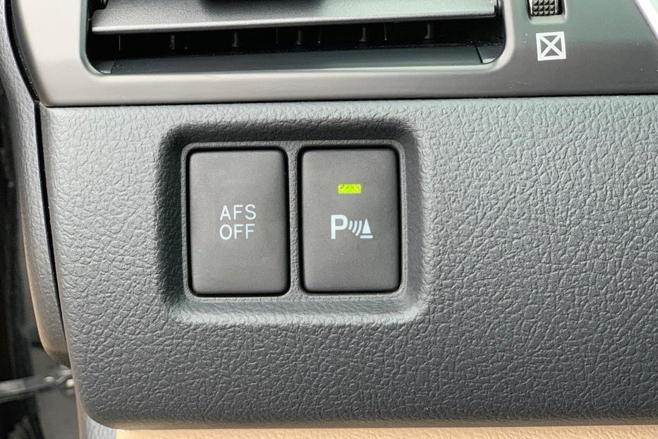 Продам Toyota Camry V6 3.5 2012 года в Киеве