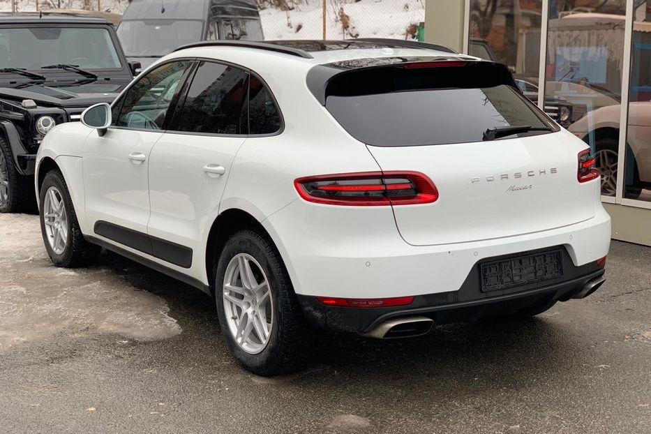 Продам Porsche Macan 2018 года в Киеве