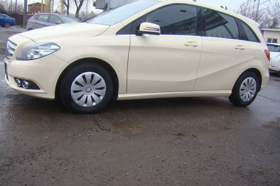 Продам Mercedes-Benz B-Class 1.8cdi АКПП 2014 года в Одессе