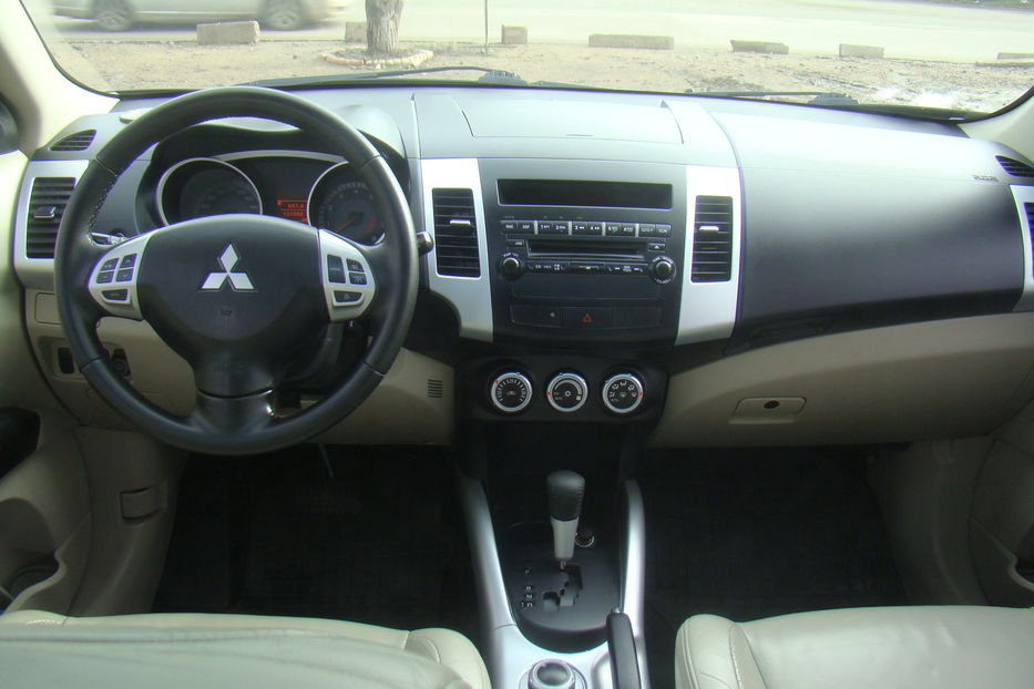 Продам Mitsubishi Outlander XL 2008 года в Одессе