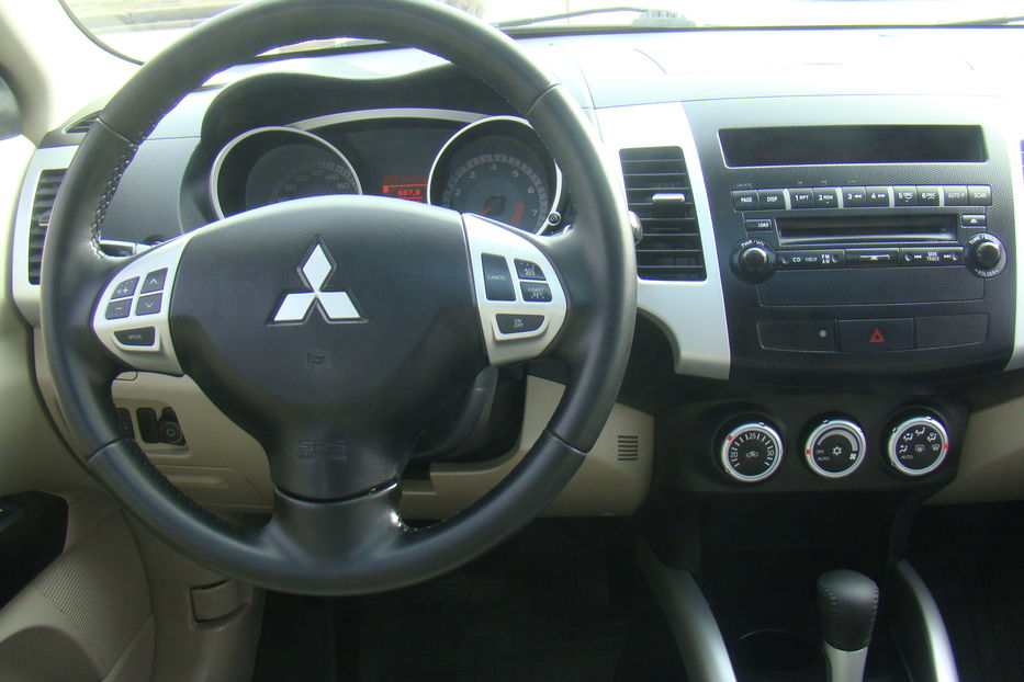 Продам Mitsubishi Outlander XL 2008 года в Одессе