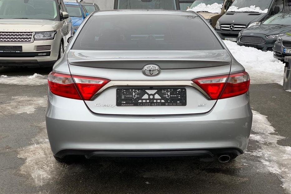Продам Toyota Camry SE 2015 года в Киеве