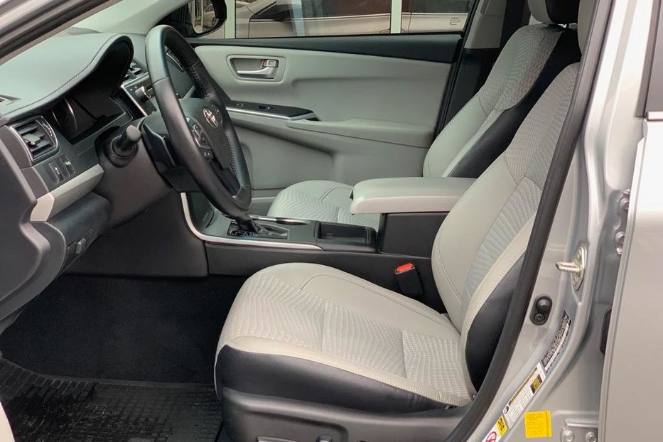 Продам Toyota Camry SE 2015 года в Киеве