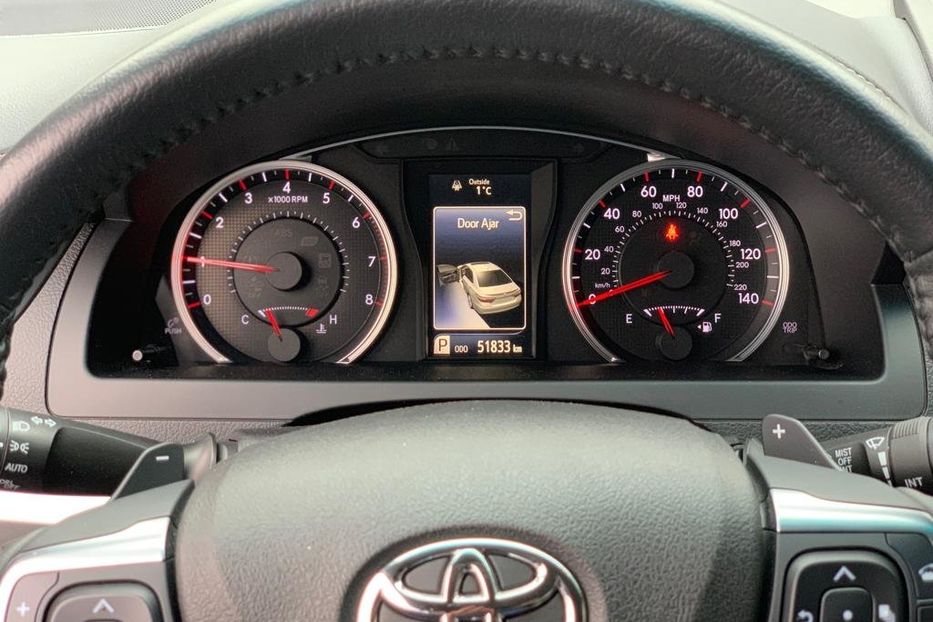 Продам Toyota Camry SE 2015 года в Киеве